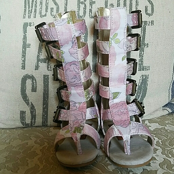 Joyfolie Gladiators - Picture 2 of 3