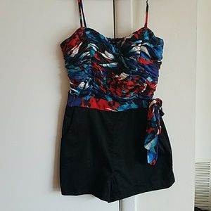 BEBE black and multi color jumper nwt