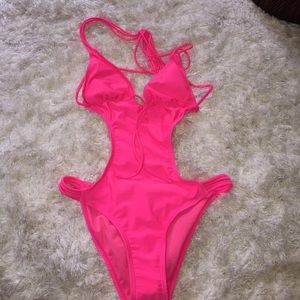 Pink one piece bathing suit 👙
