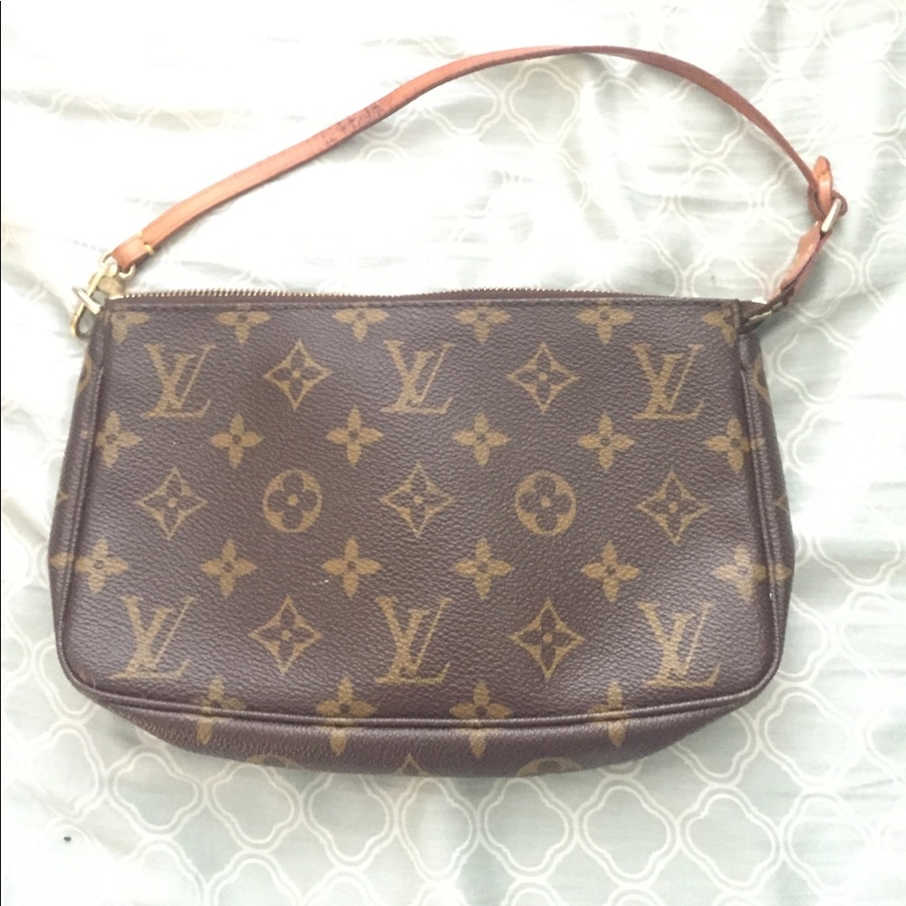 Louis Vuitton clutch purse