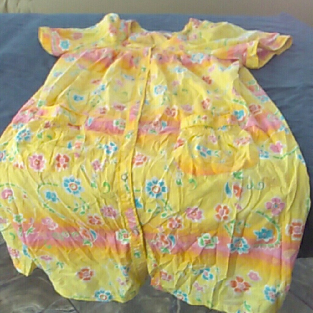 Cute  yellow house dress