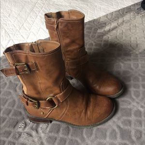 Guess boots