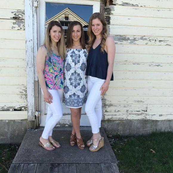 Meet your Posher, Ashley - Picture 1 of 1