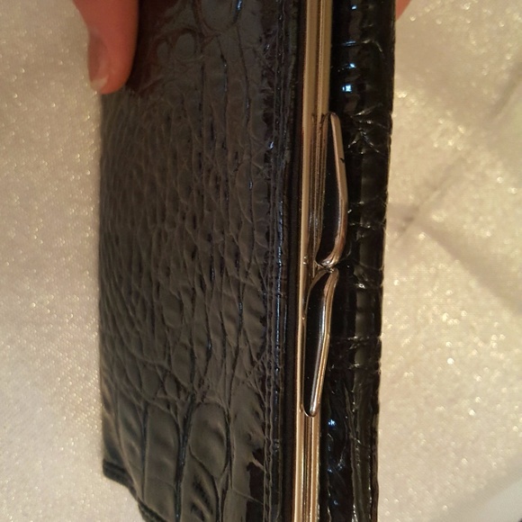 Reflections Wallet - Picture 3 of 4