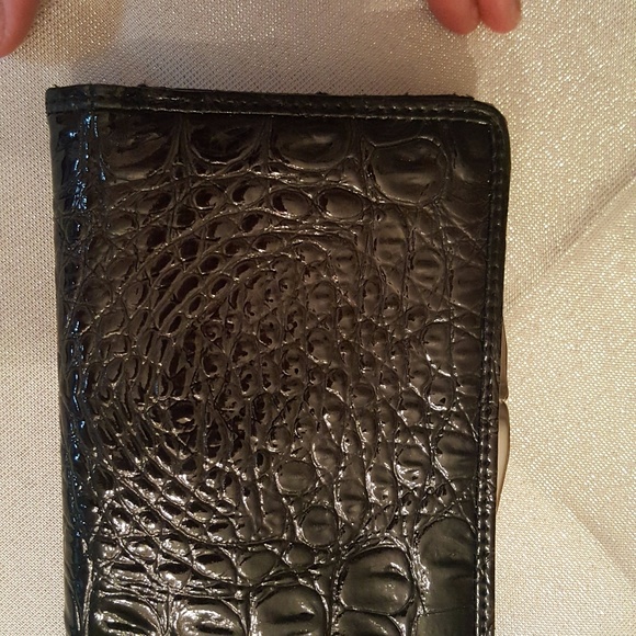 Reflections Wallet - Picture 2 of 4