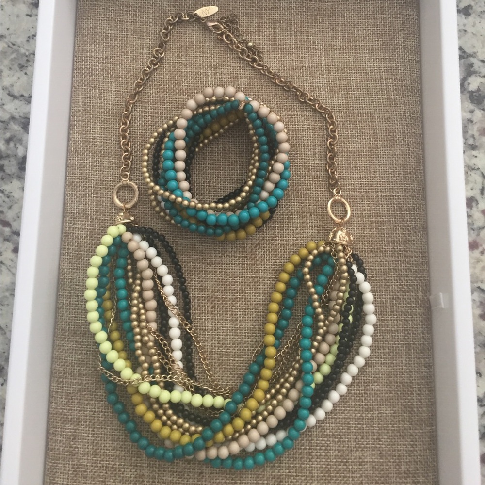 Mixed color necklace and bracelet set