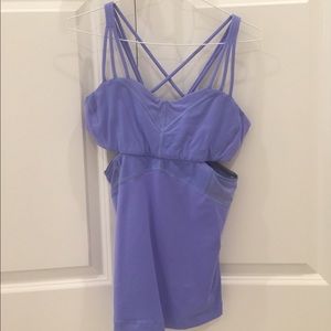 lululemon side cut out top