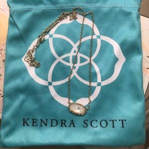 Kendra Scott ivory necklace