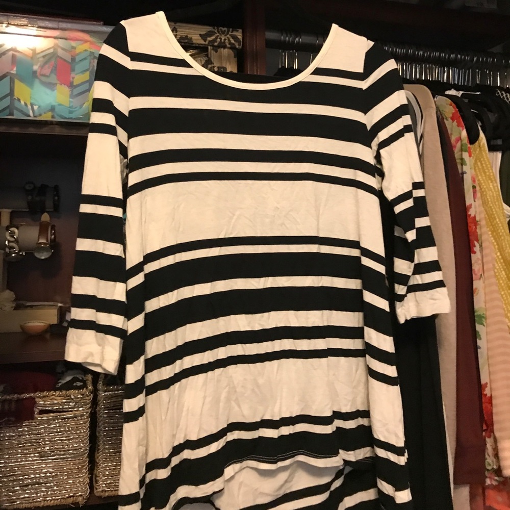 Scoop neck stripes top- medium