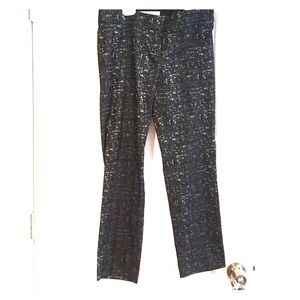 Dress pants/capris. Never worn