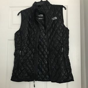Almost Brand New North Face Vest