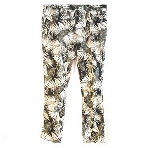 Capris/ankle length cotton pants. Worn once