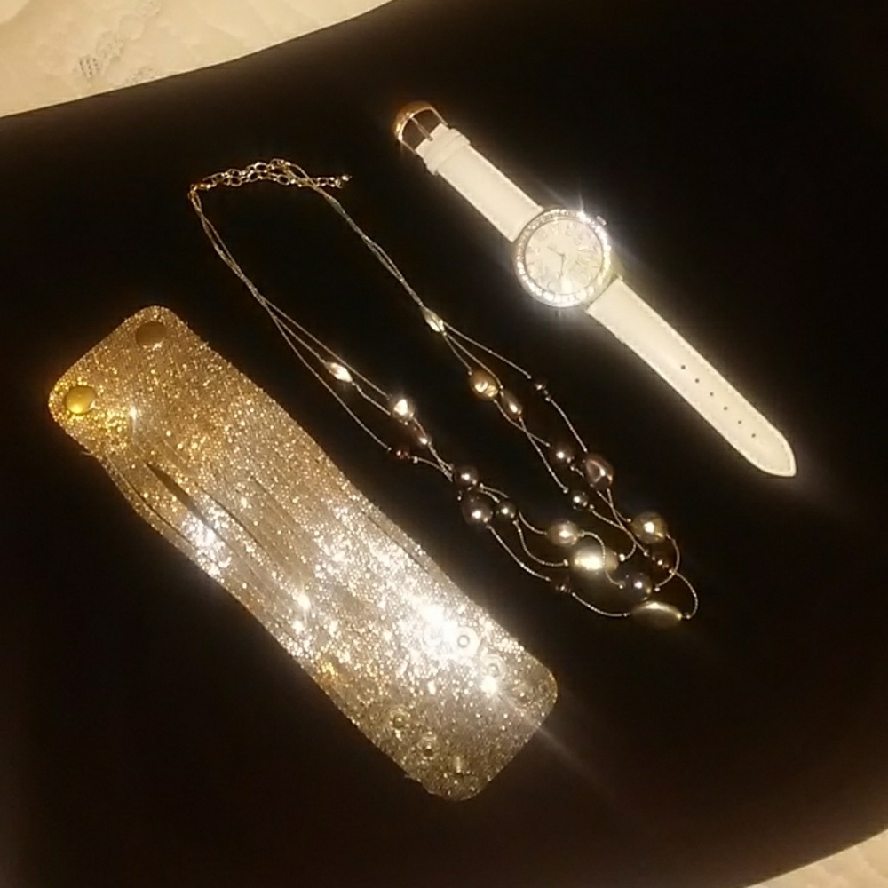 3pc set Bracelet, Necklace and Watch