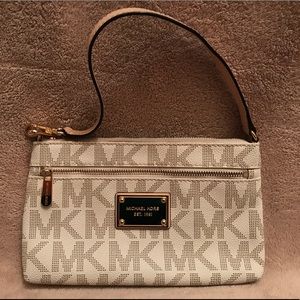 Michael Kors wallet purse / wristlet