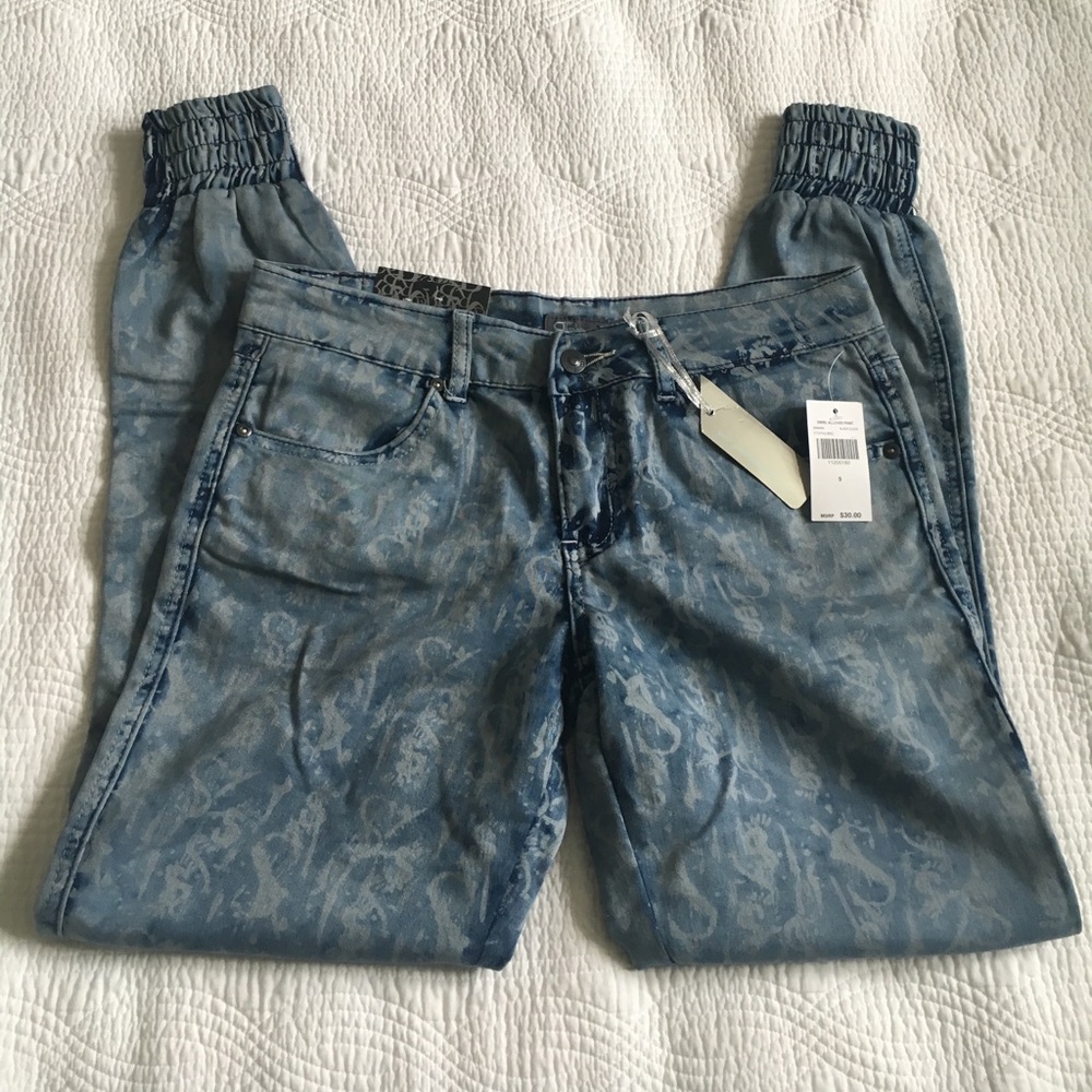 NWT Swirl Print Hip Hop Jogger