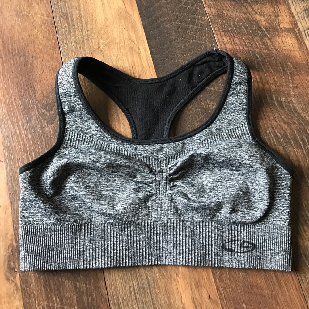 Sports bra