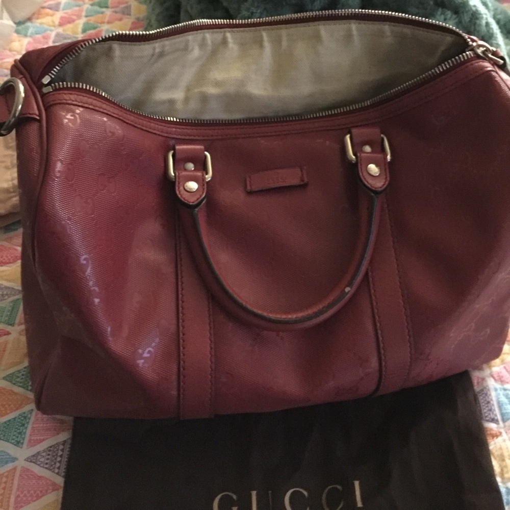 Gucci pocket book