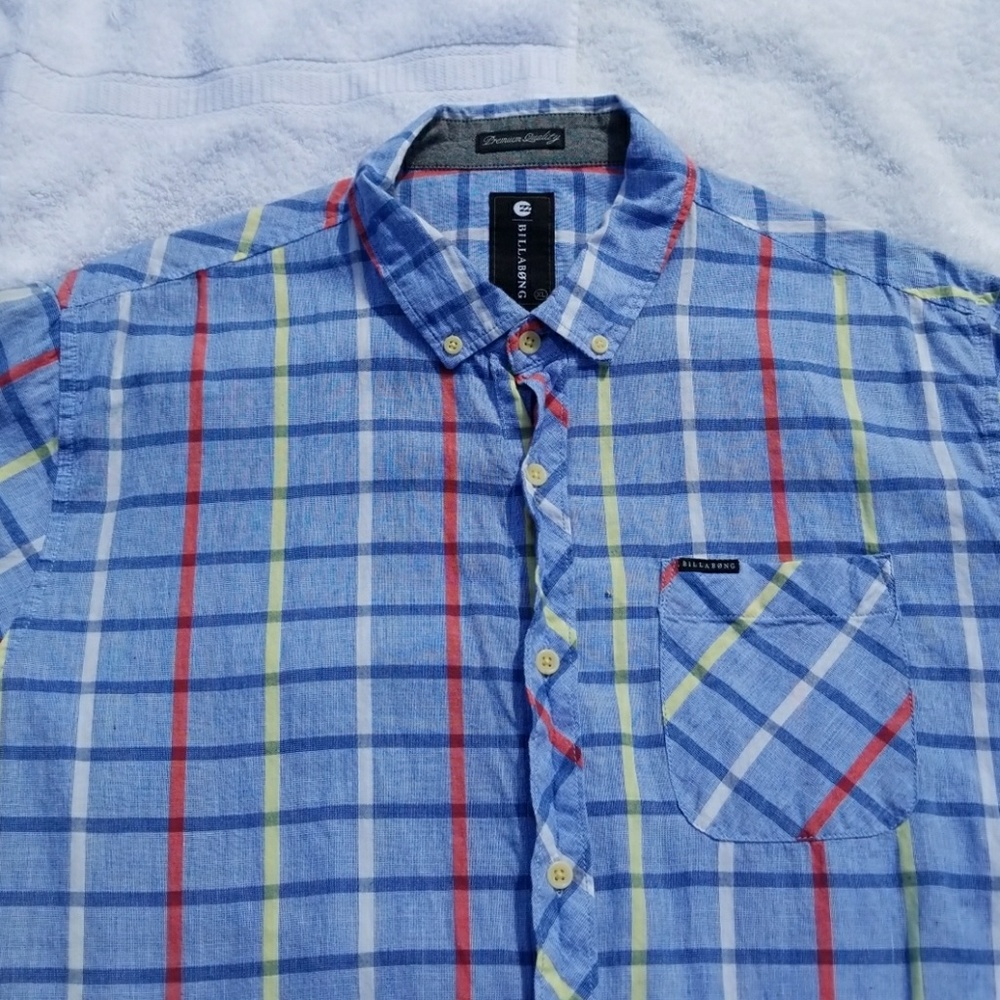 Billabong short sleeve button down