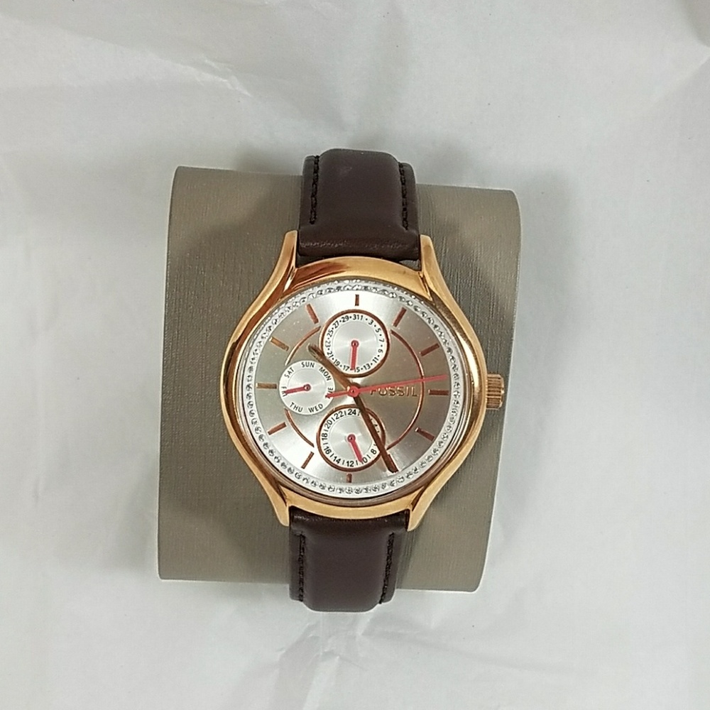 FOSSIL WATCH - Picture 3 of 7