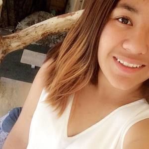 Meet your Posher, Abigail