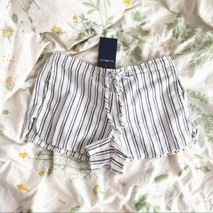 ✨sold✨BRANDY MELVILLE SUMMER SHORTS