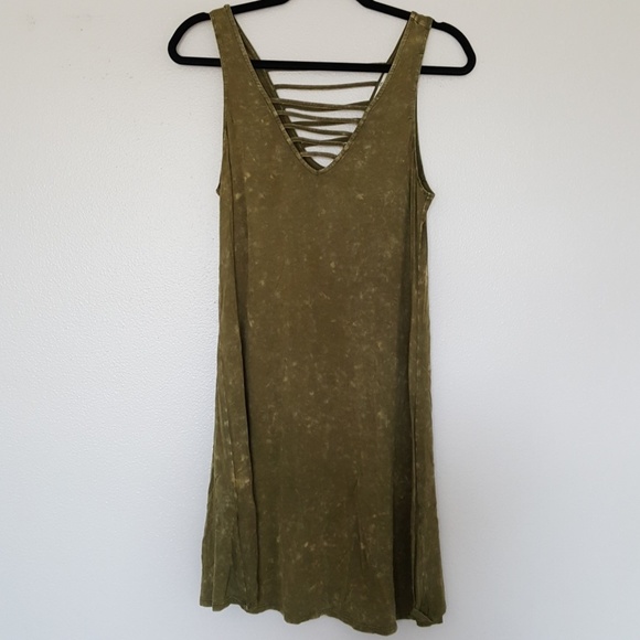Dresses & Skirts - Olive Shift Dress