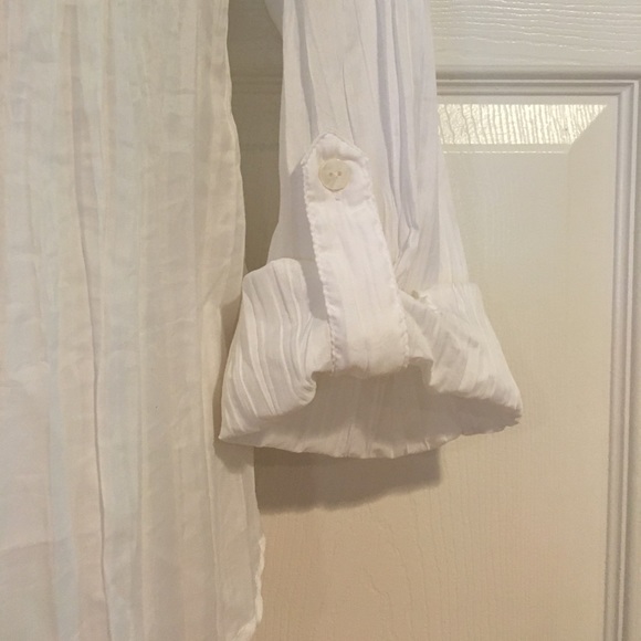 NWT Chicos white button down top - Picture 3 of 6