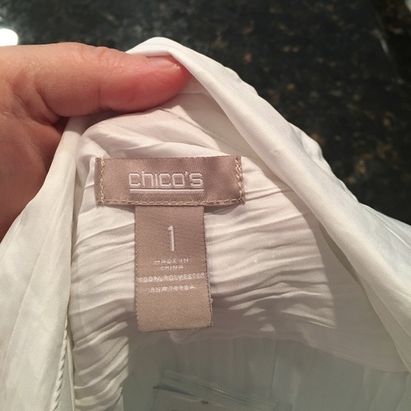 NWT Chicos white button down top - Picture 5 of 6