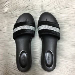 NWT Black Slides with Faux Fur