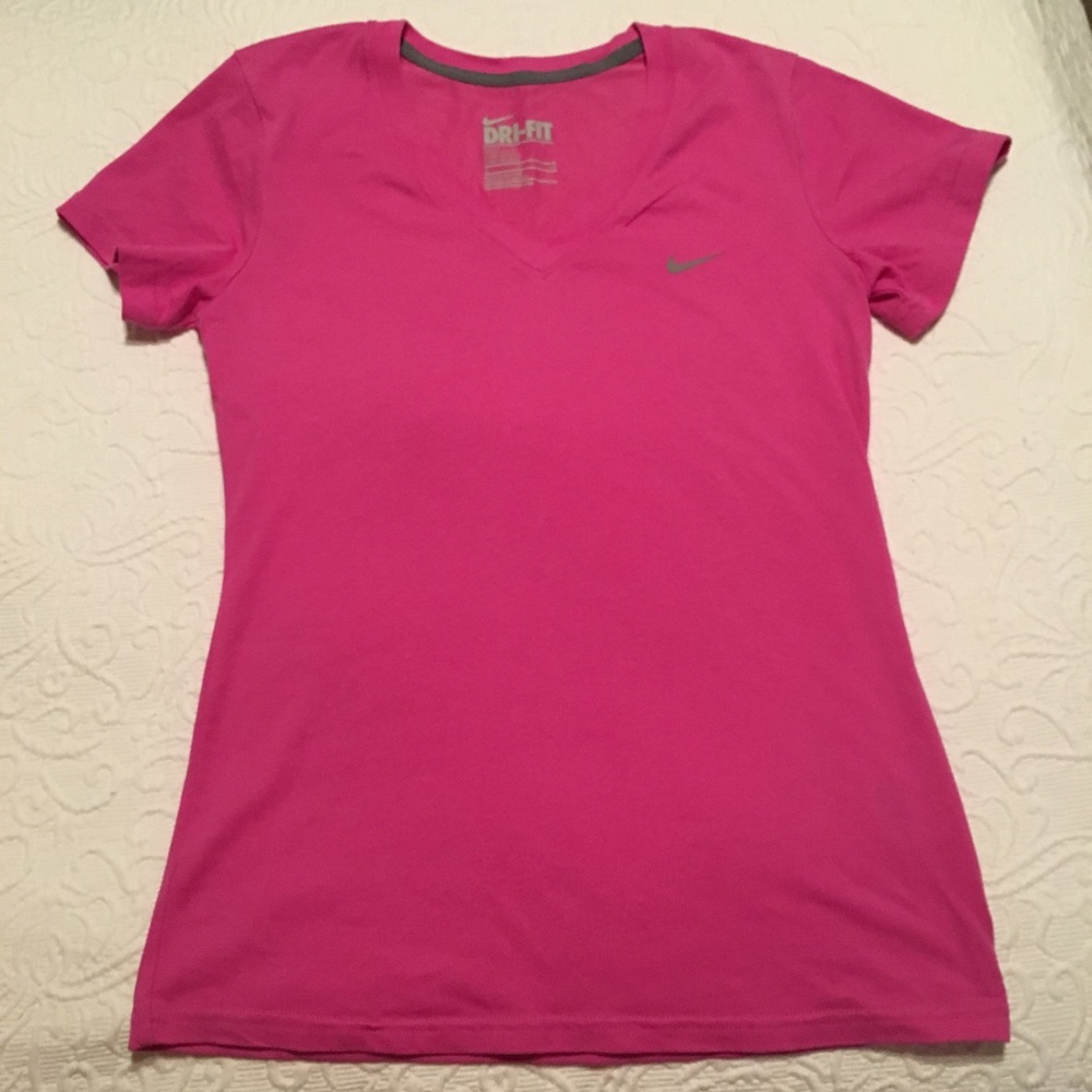 Nike DRI-FIT v neck