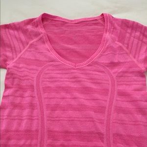Lululemon Mesh Short Sleeve Crew