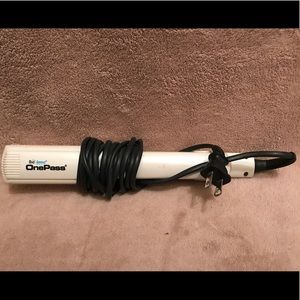 Bio Ionic Flat Iron OnePass Nano Ceramic