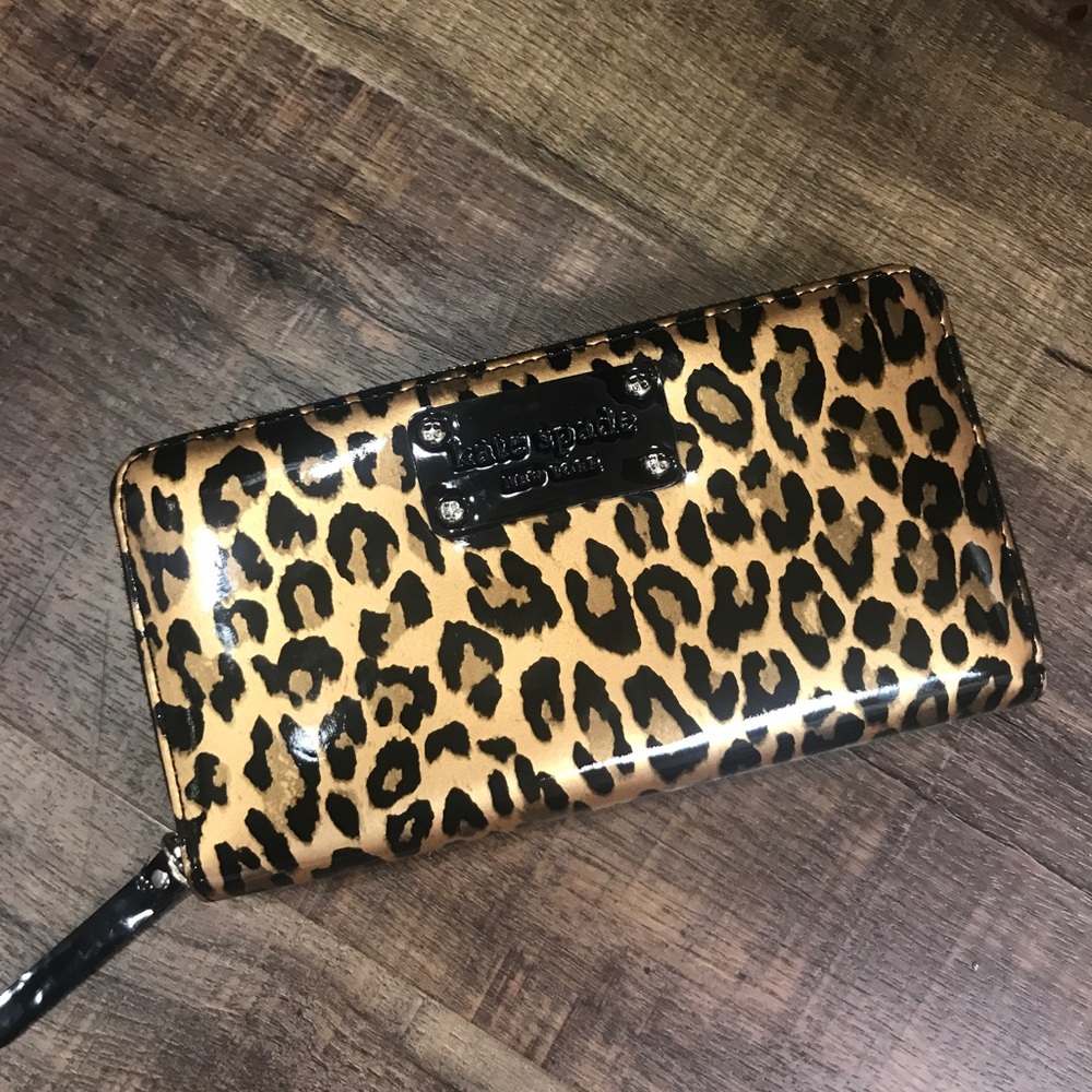 |SOLD| kate spade leopard leather lacey wallet