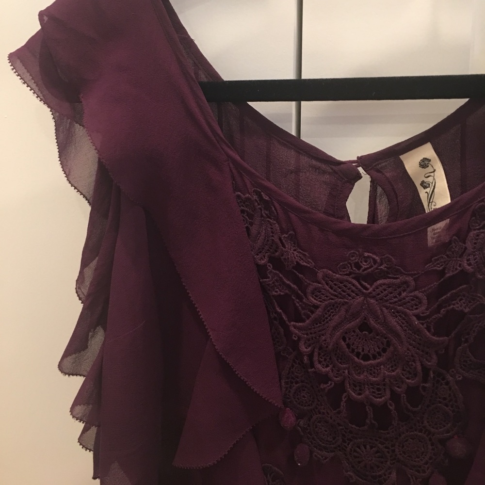 Flirty Anthro Top - Picture 2 of 3