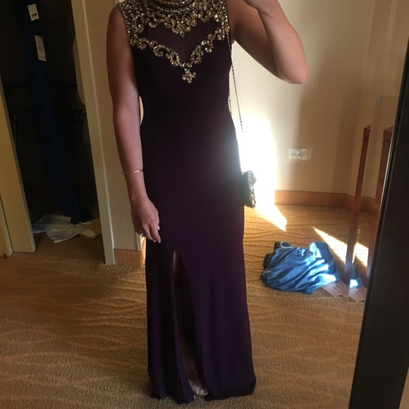 Dresses & Skirts - Long formal open back dress