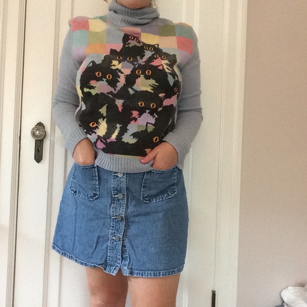 Pretty snake turtleneck sweater