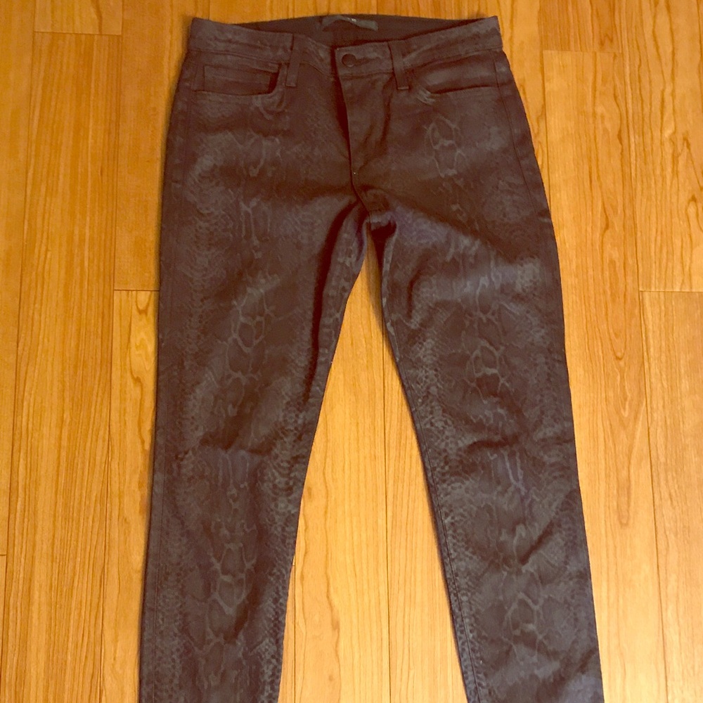Joe's Women's Skinny Ankle Jeans W 27, Plum Color