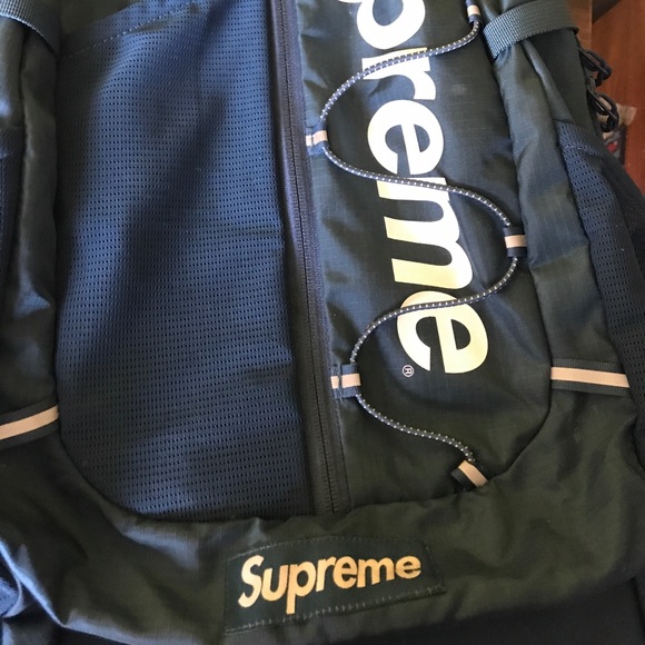 Supreme REFLECTIVE BACKPACK main image 4