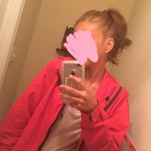 Meet your Posher, Eva