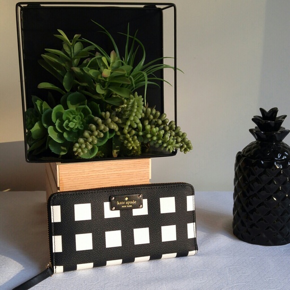 kate spade Handbags - XX SOLD ✨Kate Spade Black & White Block Wallet