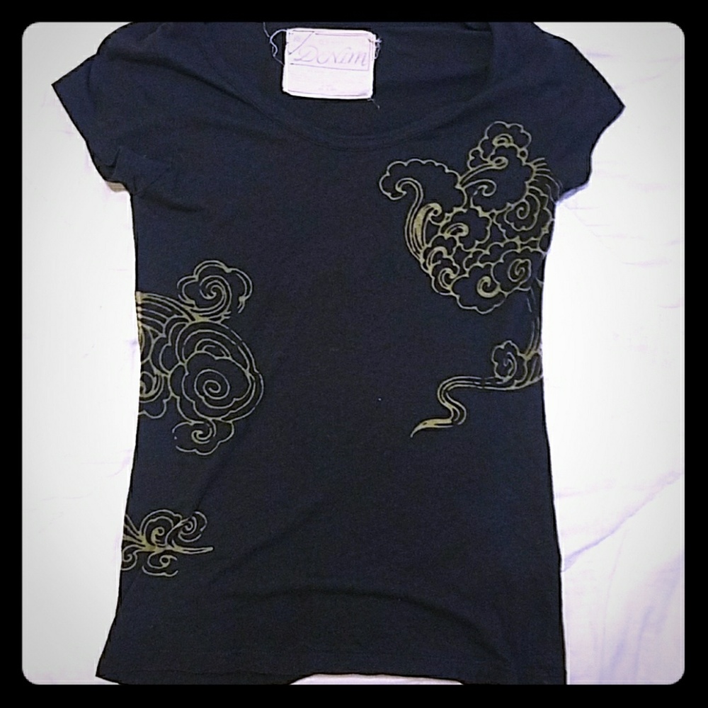 Old Navy T-shirt