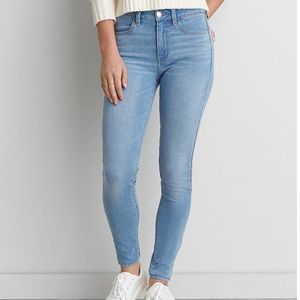 Light wash, high rise jeggings, size 6