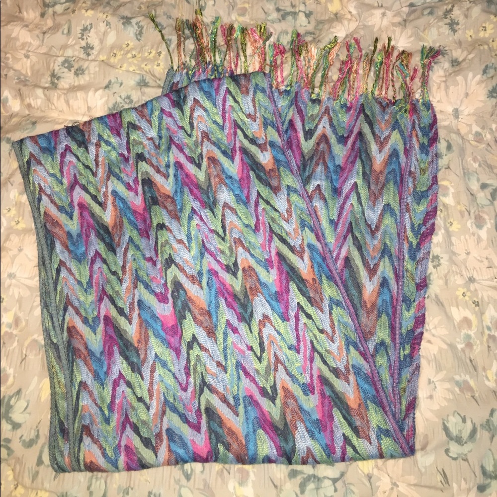 SOLD Cute colorful scarf!