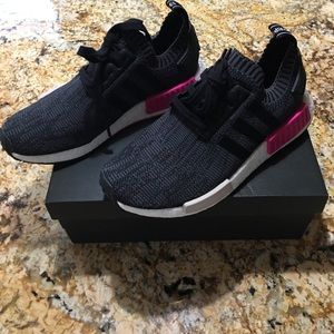 New in box Adidas NMD_R1 W PK size 9 women's