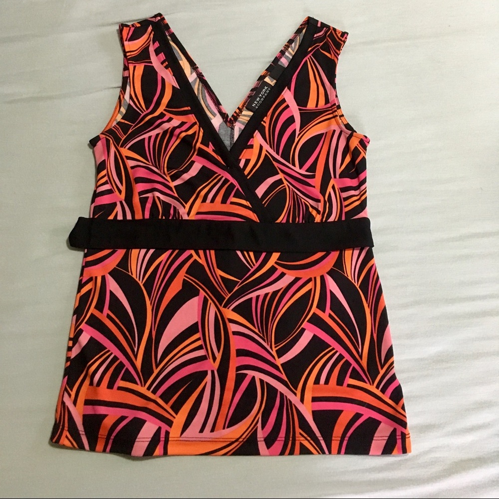 Bright colored v neck top w tie