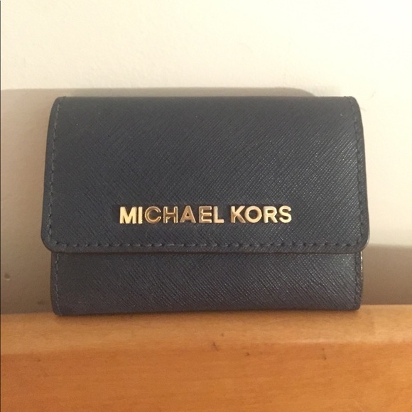 Michael Kors Navy Blue Jetset Wallet - Picture 1 of 4