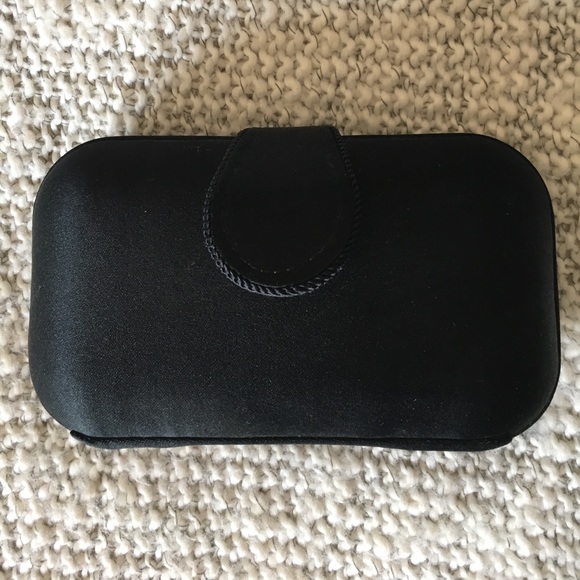 Handbags - Black clutch