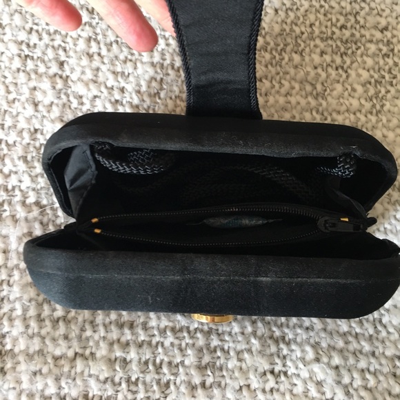 Black clutch - Picture 2 of 5