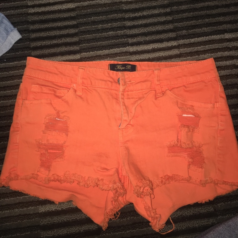 Klique B Distressed Fray Cut Off Short