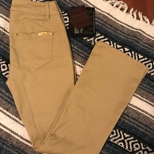 Khaki pants NWT